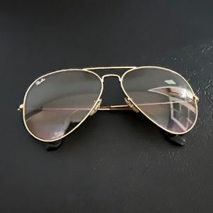 Ray Ban Aviators sunglasses